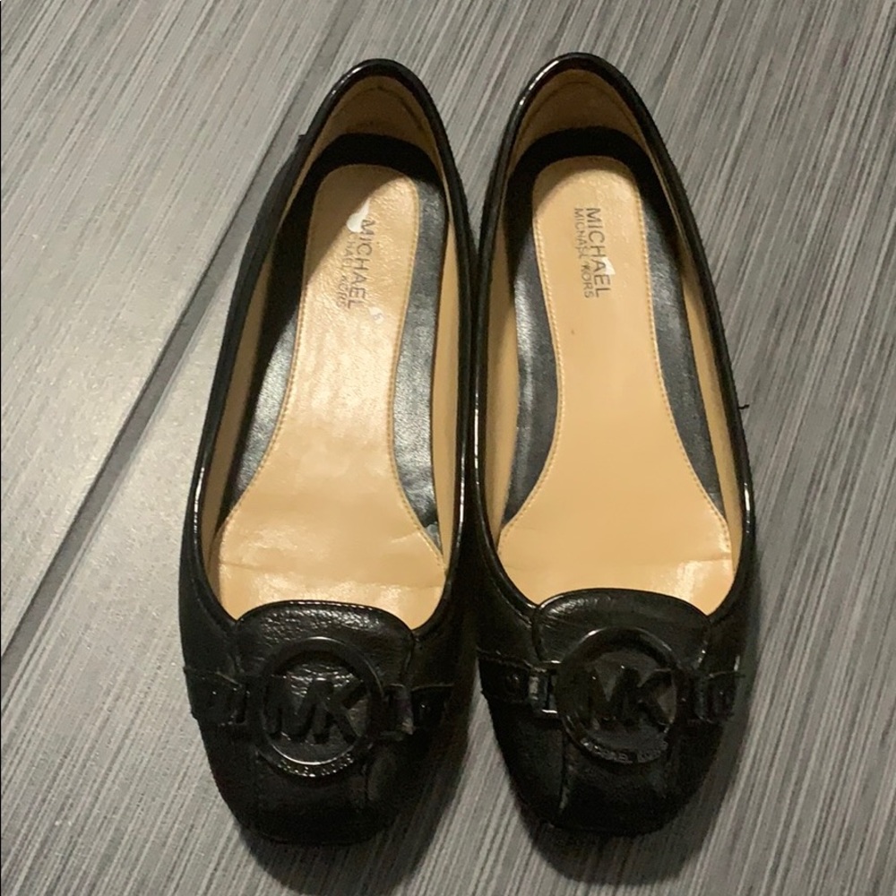 Micheal kors flats